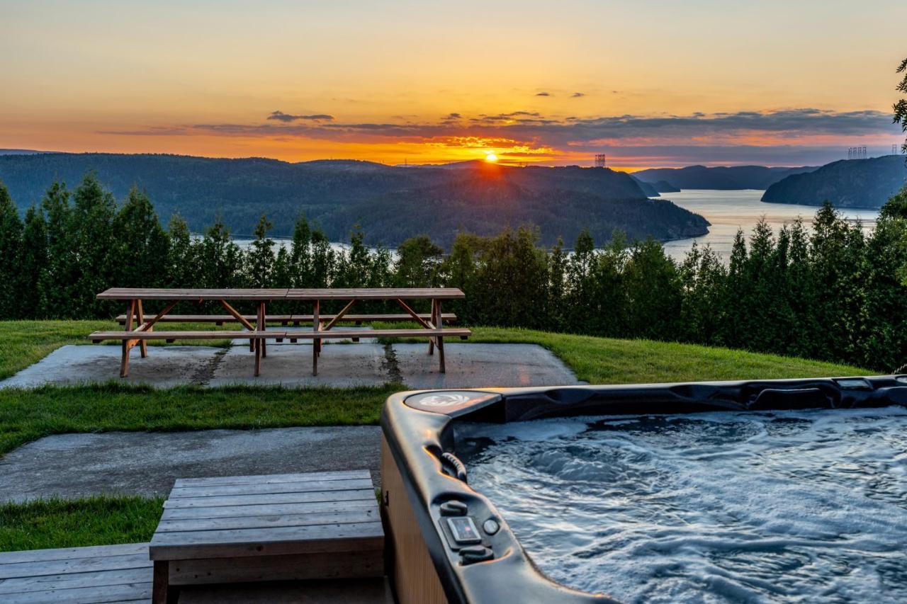 Montfjord - Chalets, Vue Spectaculaire Et Spa. Chantafjord #4 Sacre-Coeur Εξωτερικό φωτογραφία
