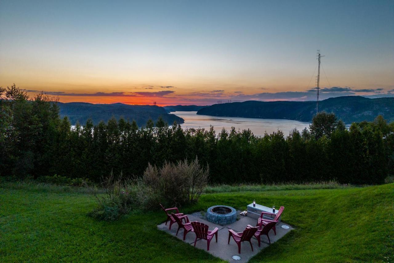 Montfjord - Chalets, Vue Spectaculaire Et Spa. Chantafjord #4 Sacre-Coeur Εξωτερικό φωτογραφία